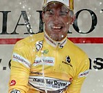 Juan Jos Cobo wins the first stage of the Vuelta al Pais Vasco 2007